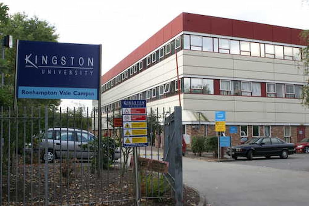 Kingston University London Roehampton Vale Campus