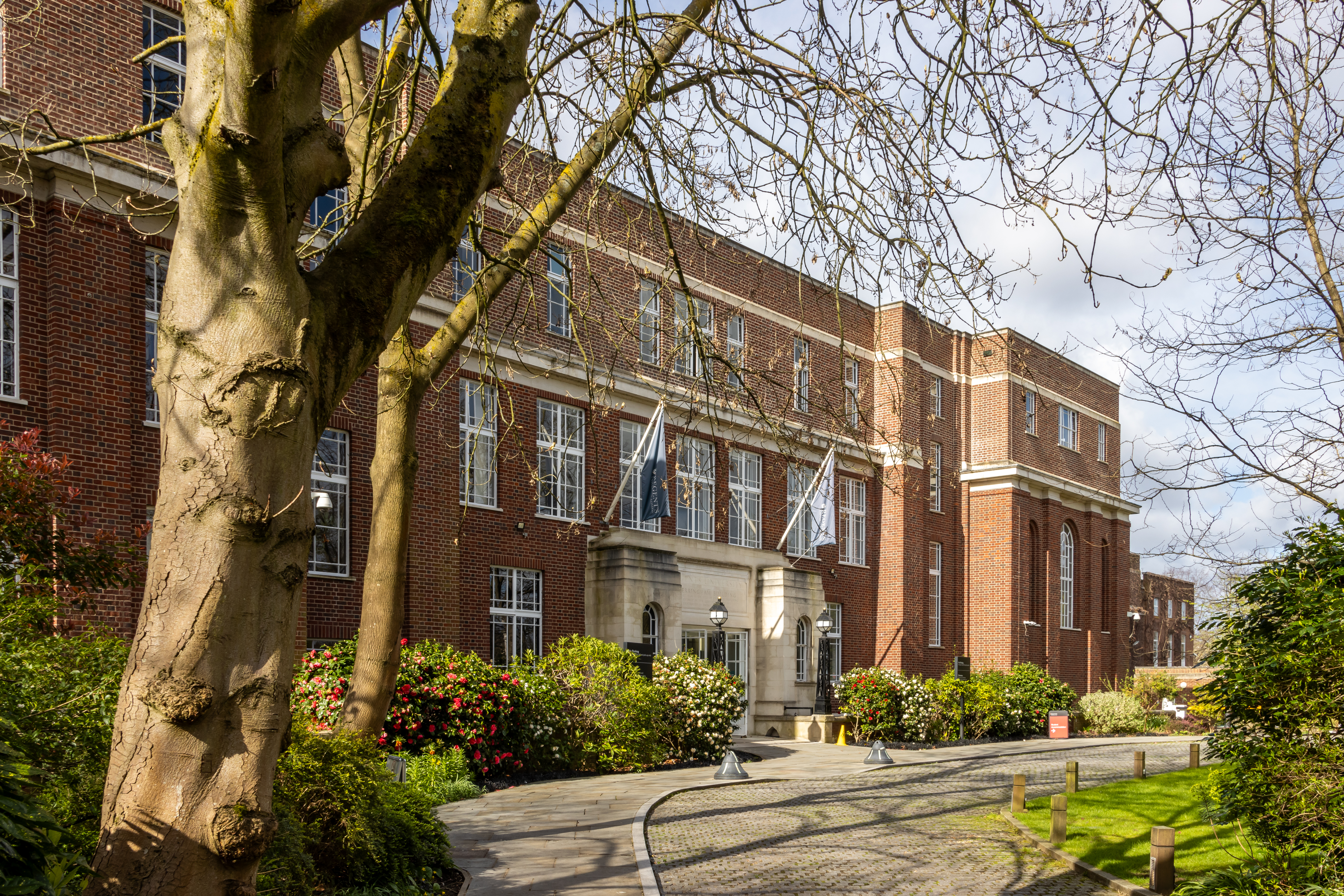 Regent's University London