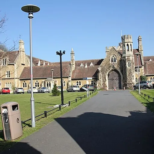 University of Gloucestershire, Francis Close Hall Campus